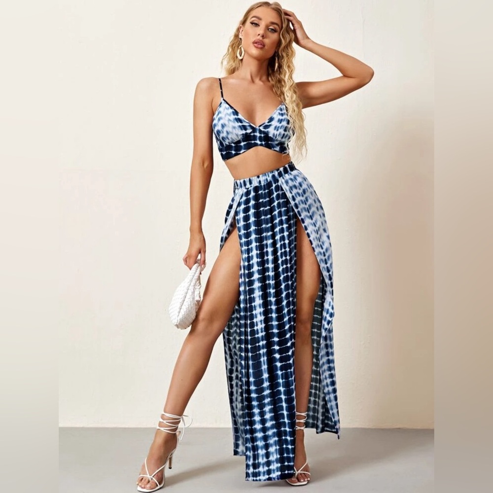 NWOT! SHEIN Blue and White Tie-Dye Skirt Set